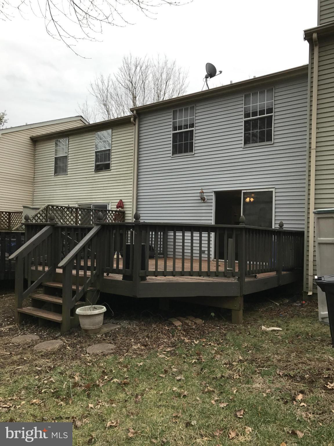 LONG REACH - Residential Lease