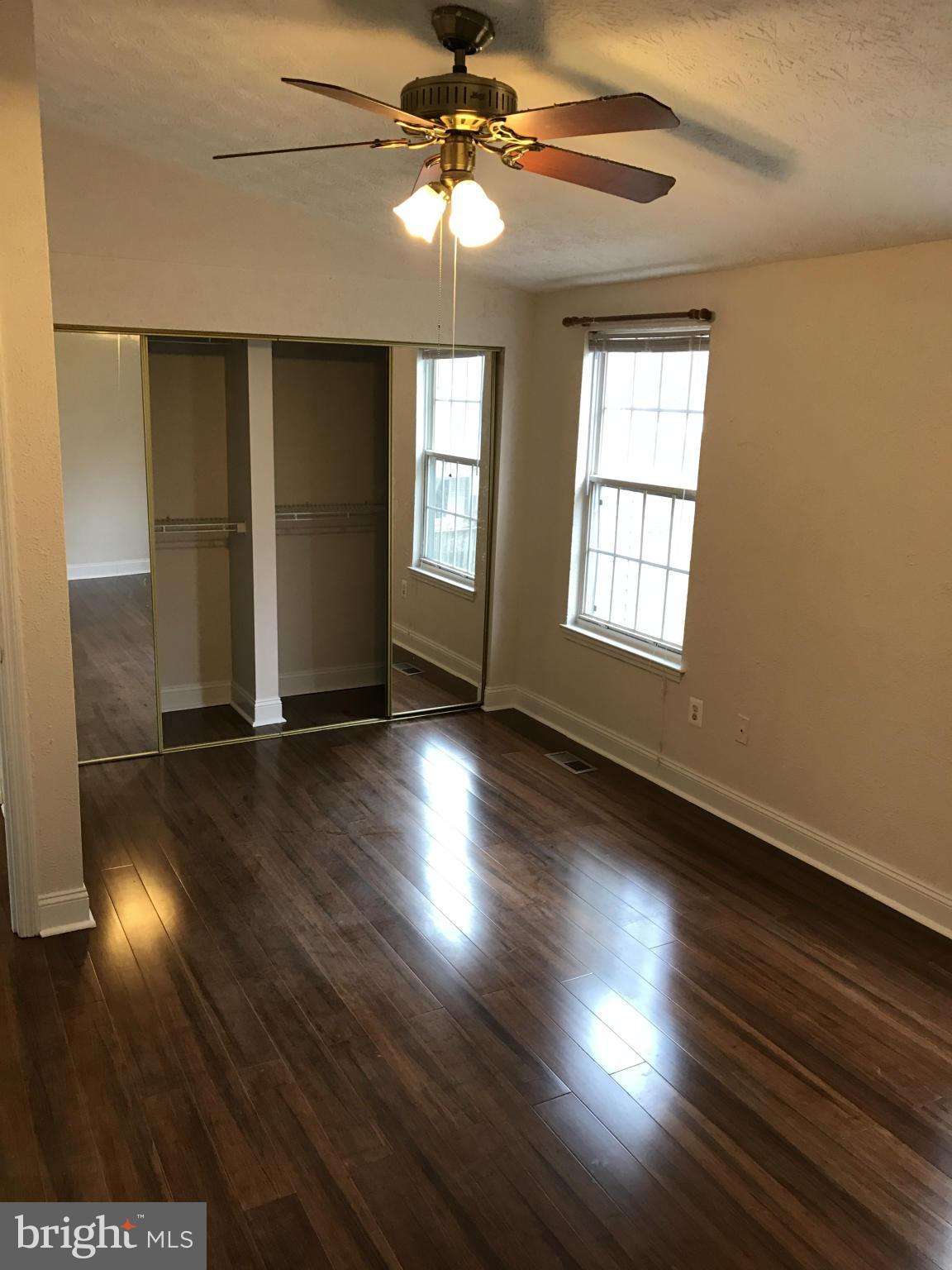 LONG REACH - Residential Lease