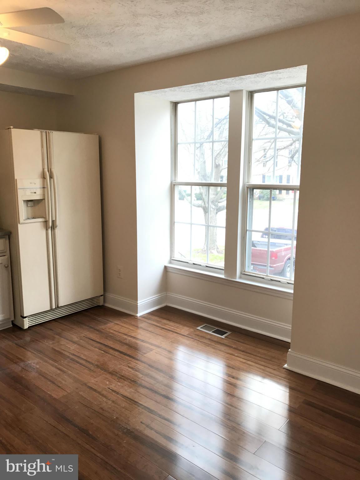 LONG REACH - Residential Lease