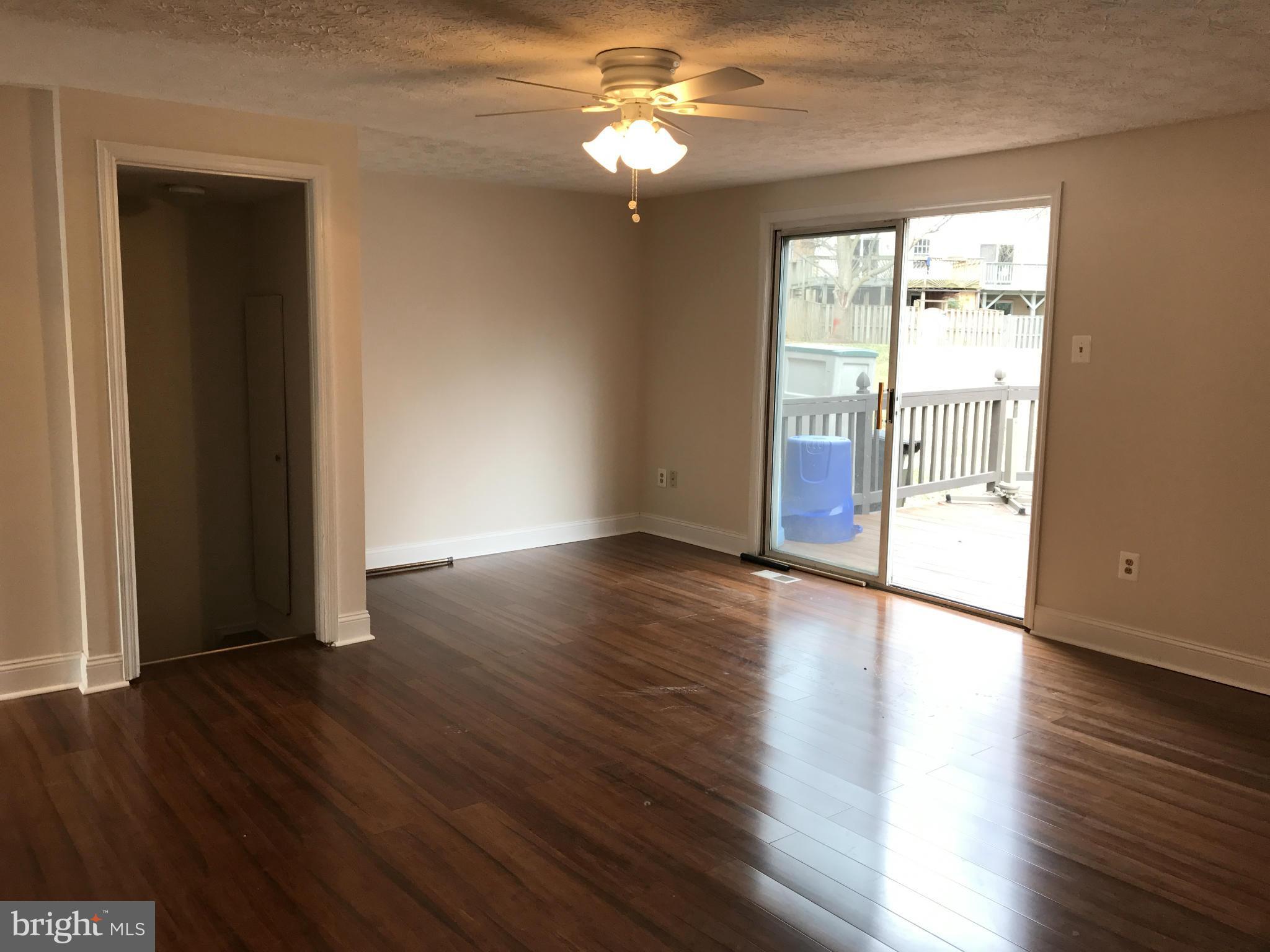 LONG REACH - Residential Lease