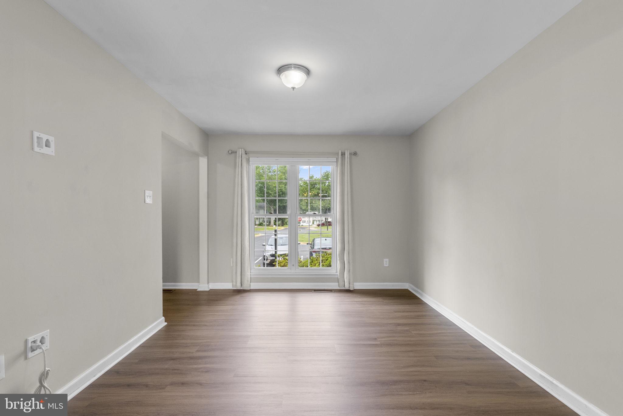 4407 FISHERMANS COURT