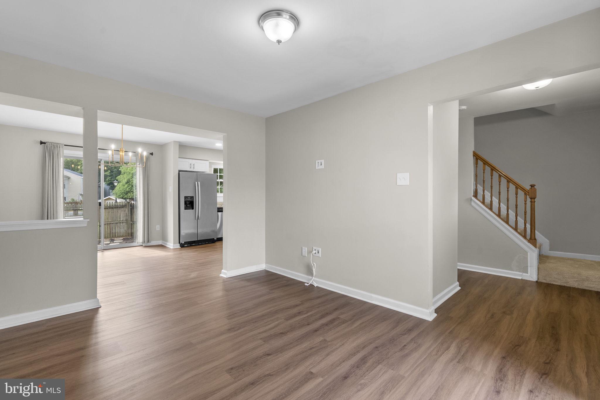 4407 FISHERMANS COURT