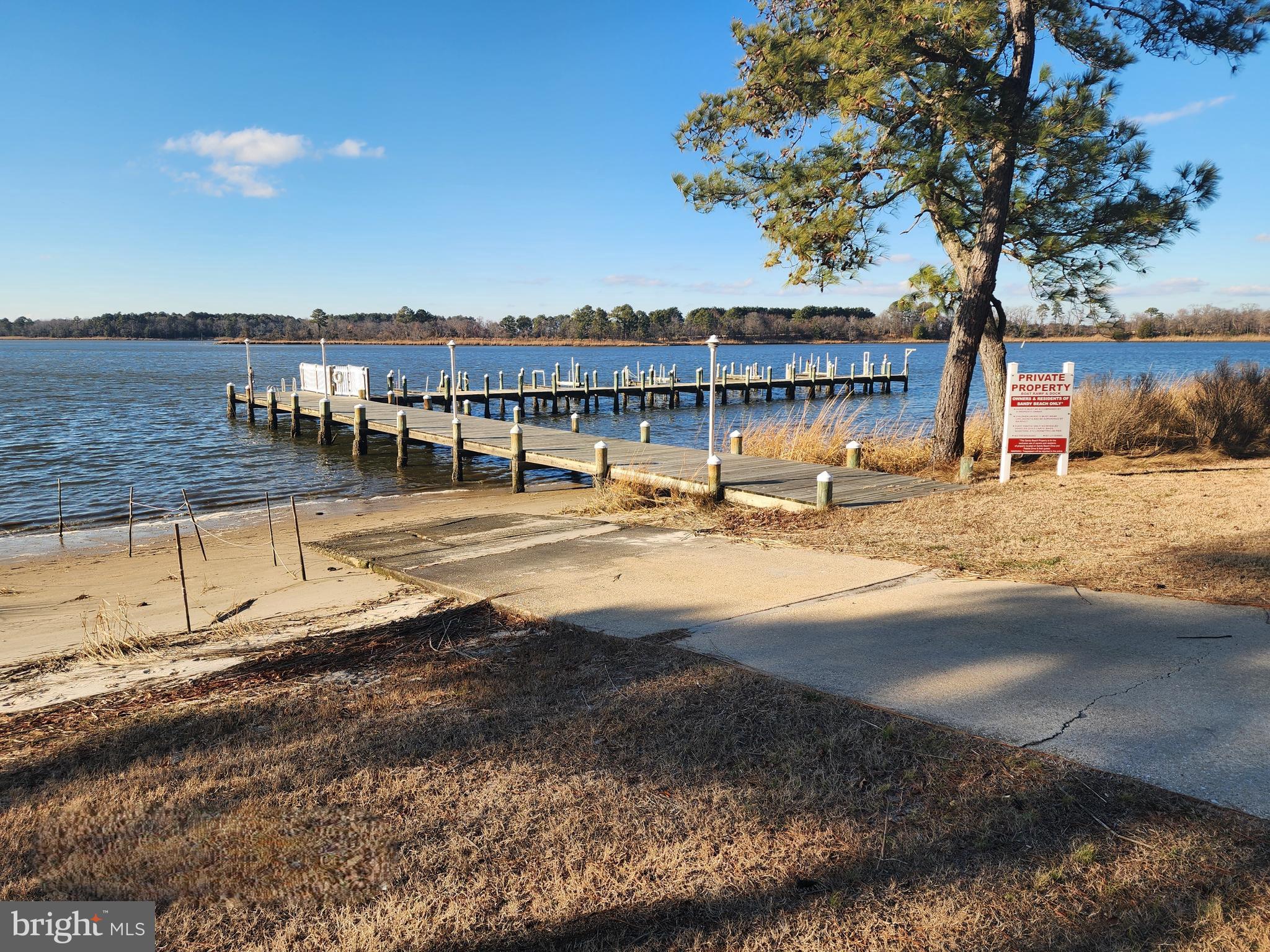 SANDY BEACH - Residential