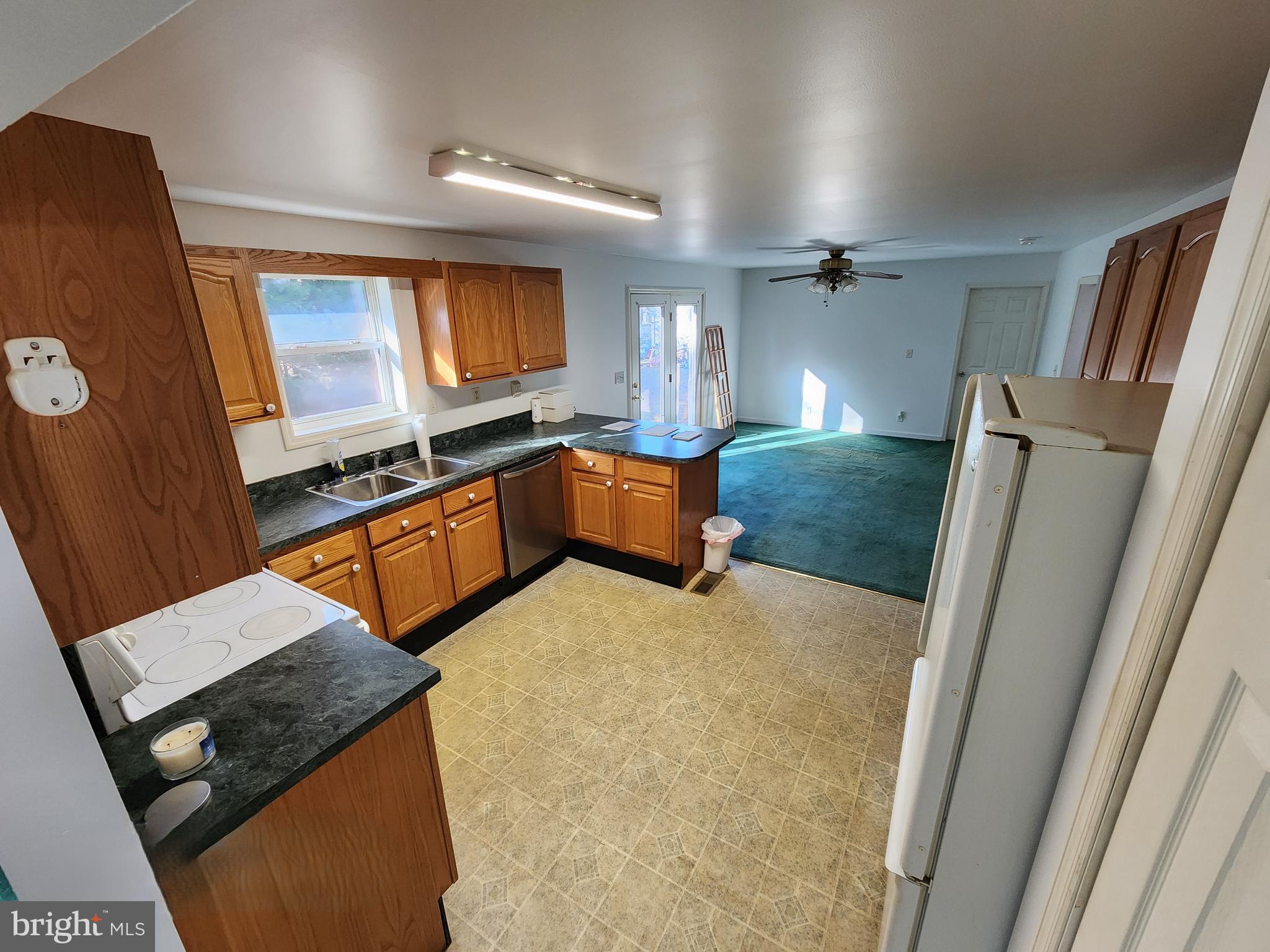 SANDY BEACH - Residential