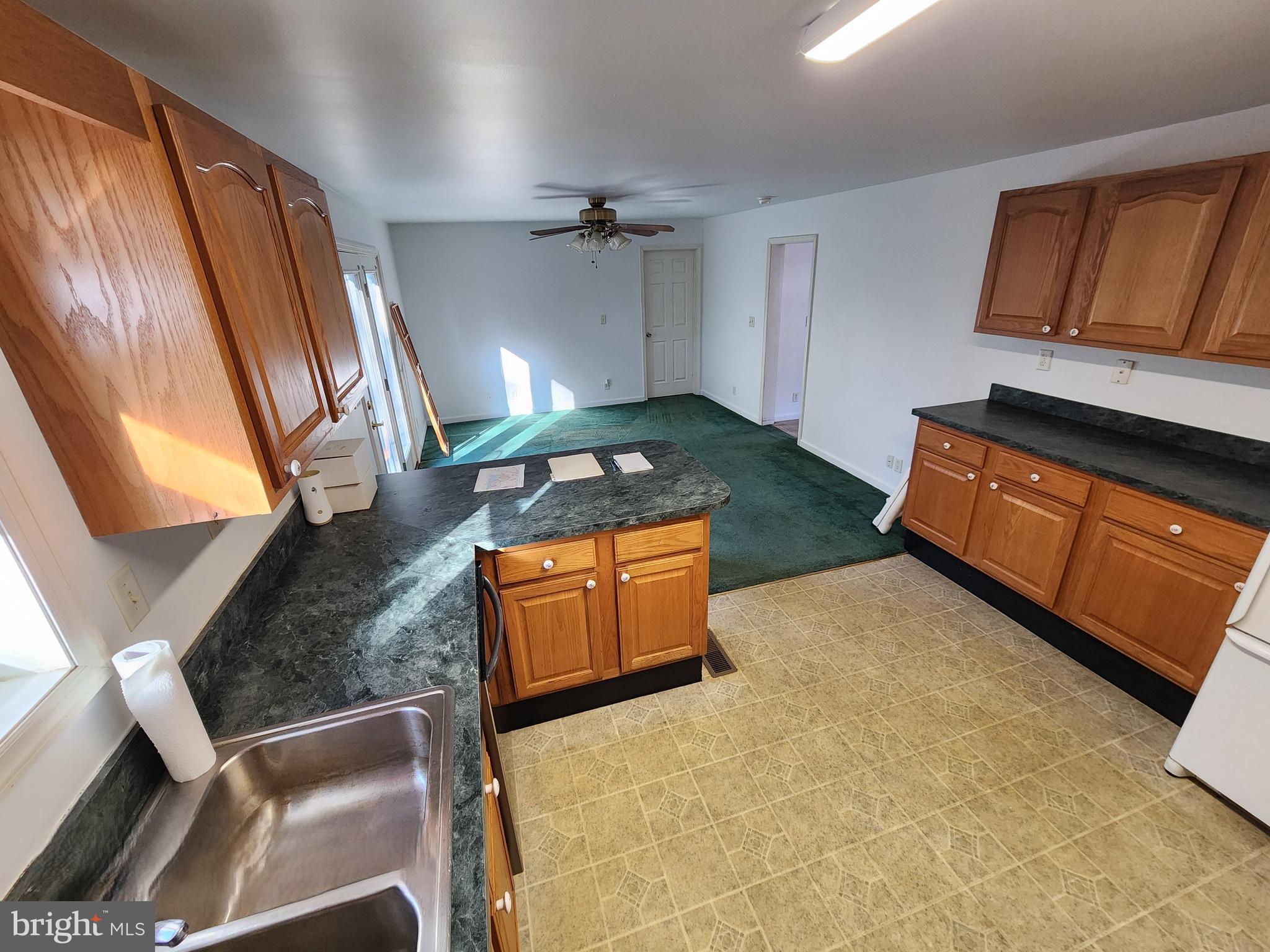 SANDY BEACH - Residential