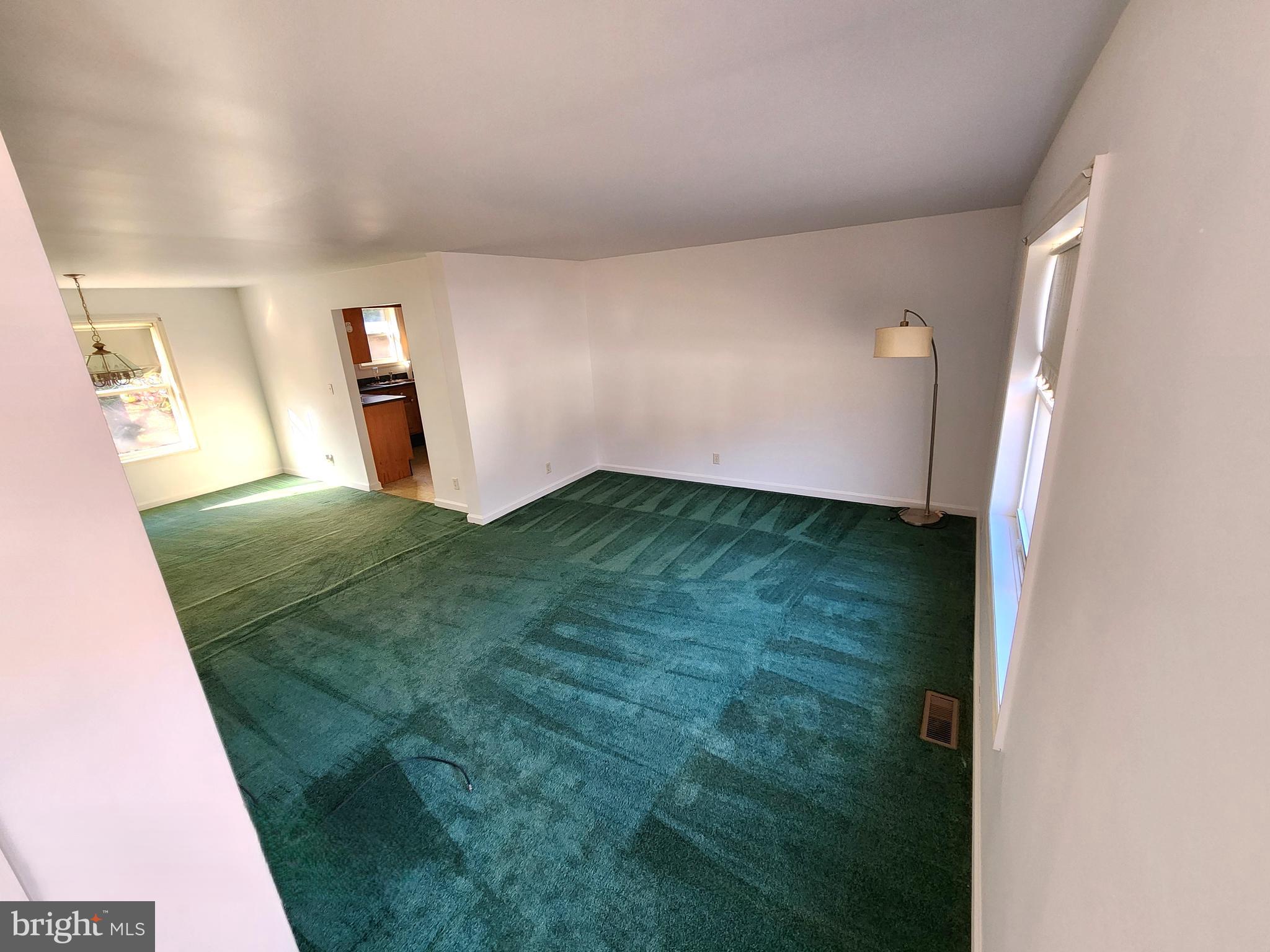 SANDY BEACH - Residential