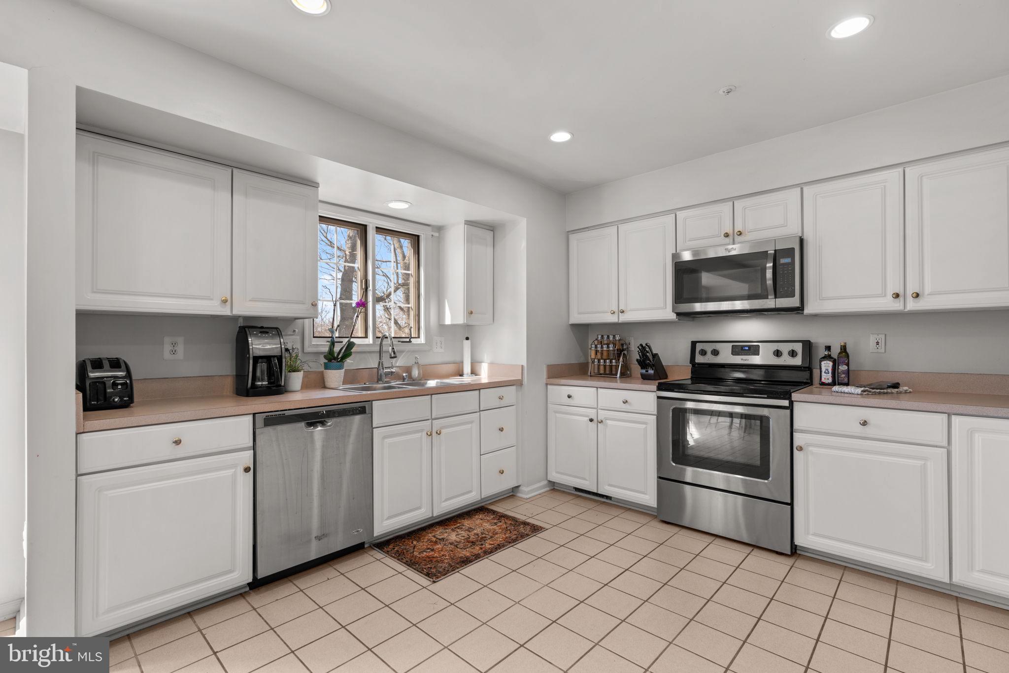 VILLAGE OF DORSEY SEARCH - Residential Lease