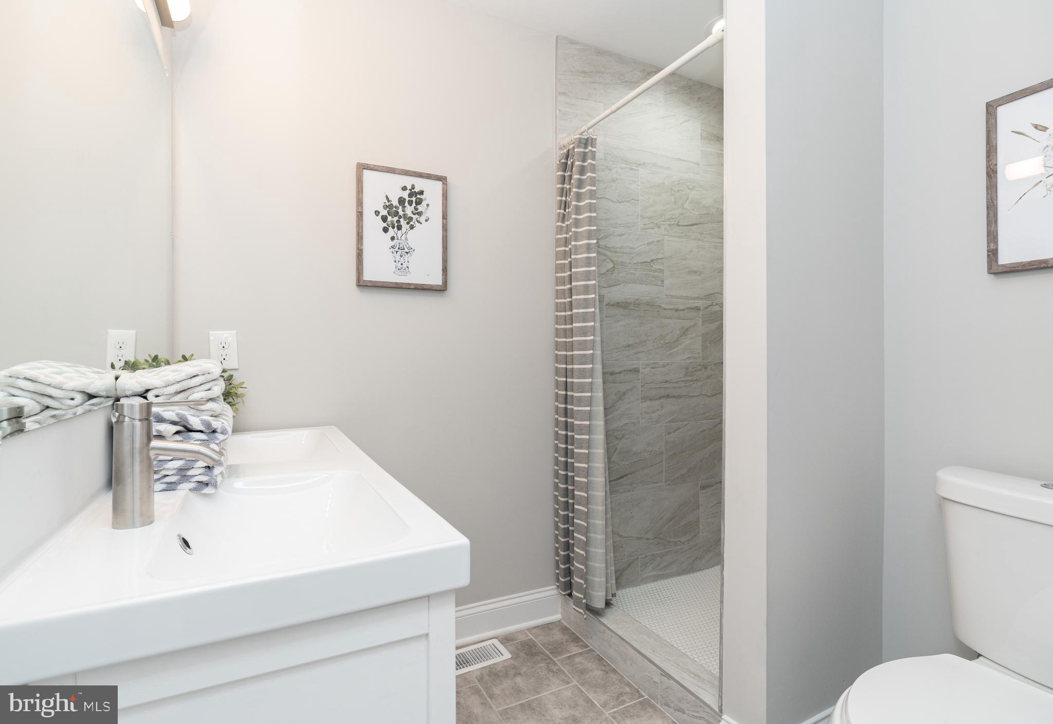 WAVERLY - Residential