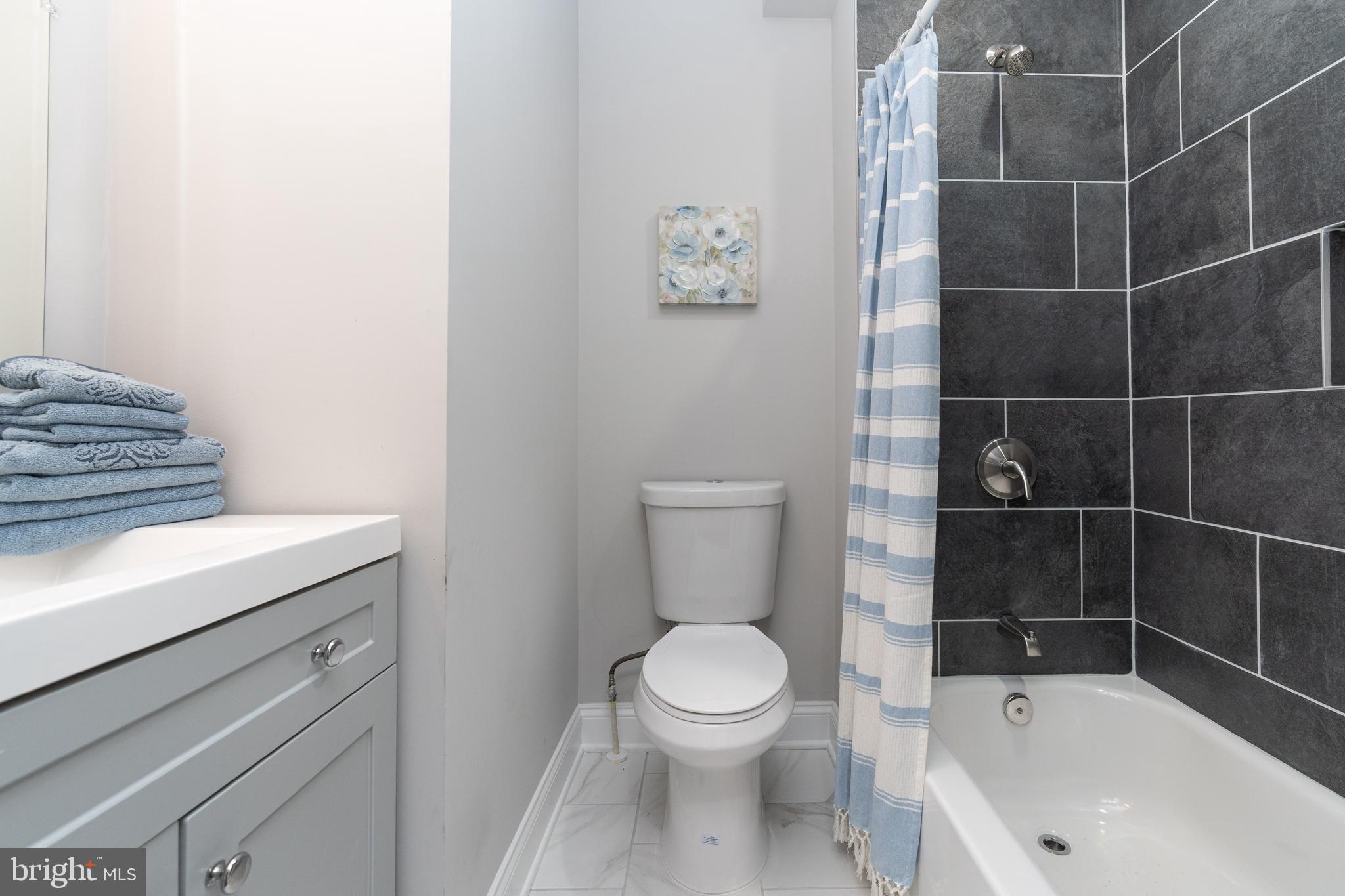 WAVERLY - Residential