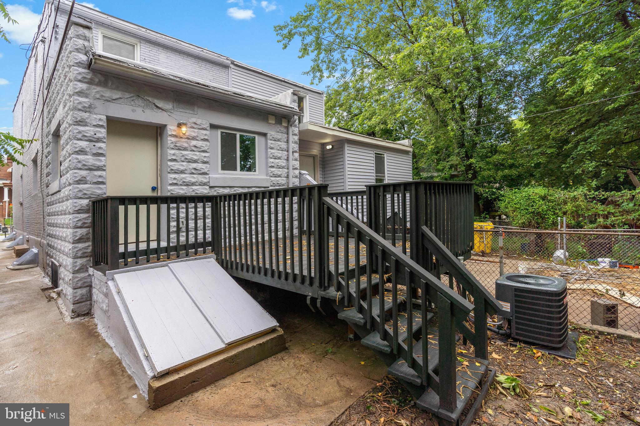 WAVERLY - Residential