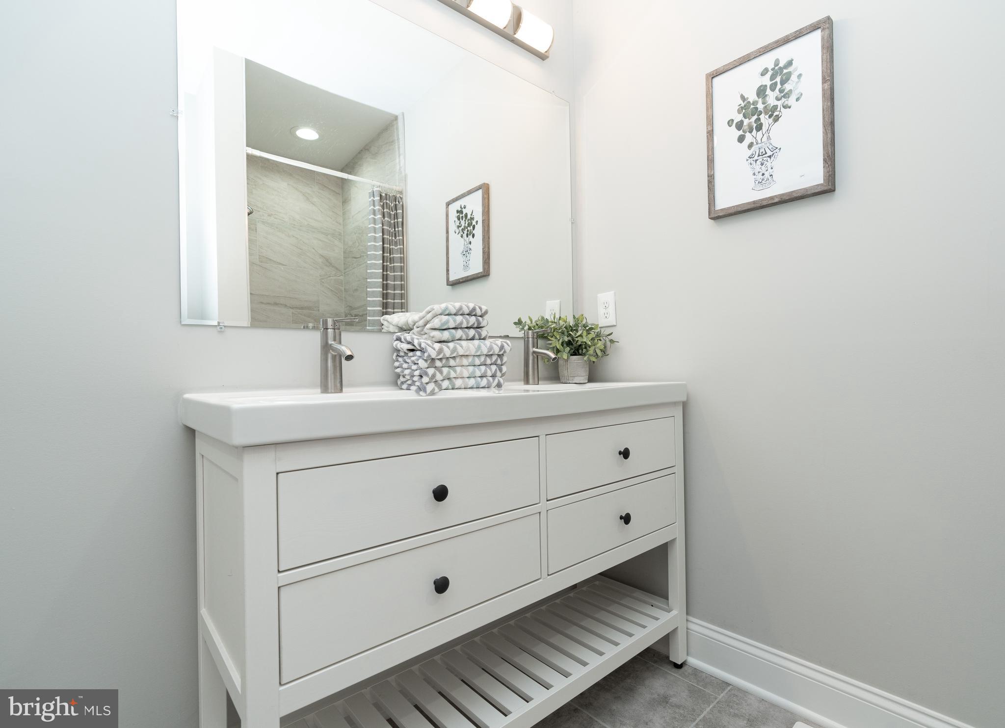 WAVERLY - Residential