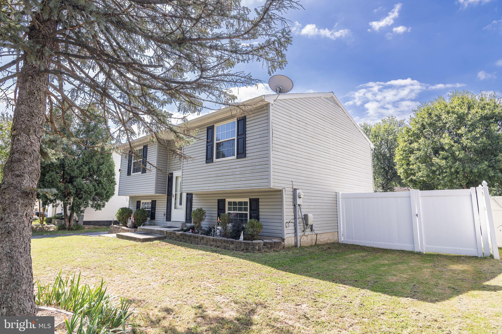 1415 MACEDONIA DRIVE