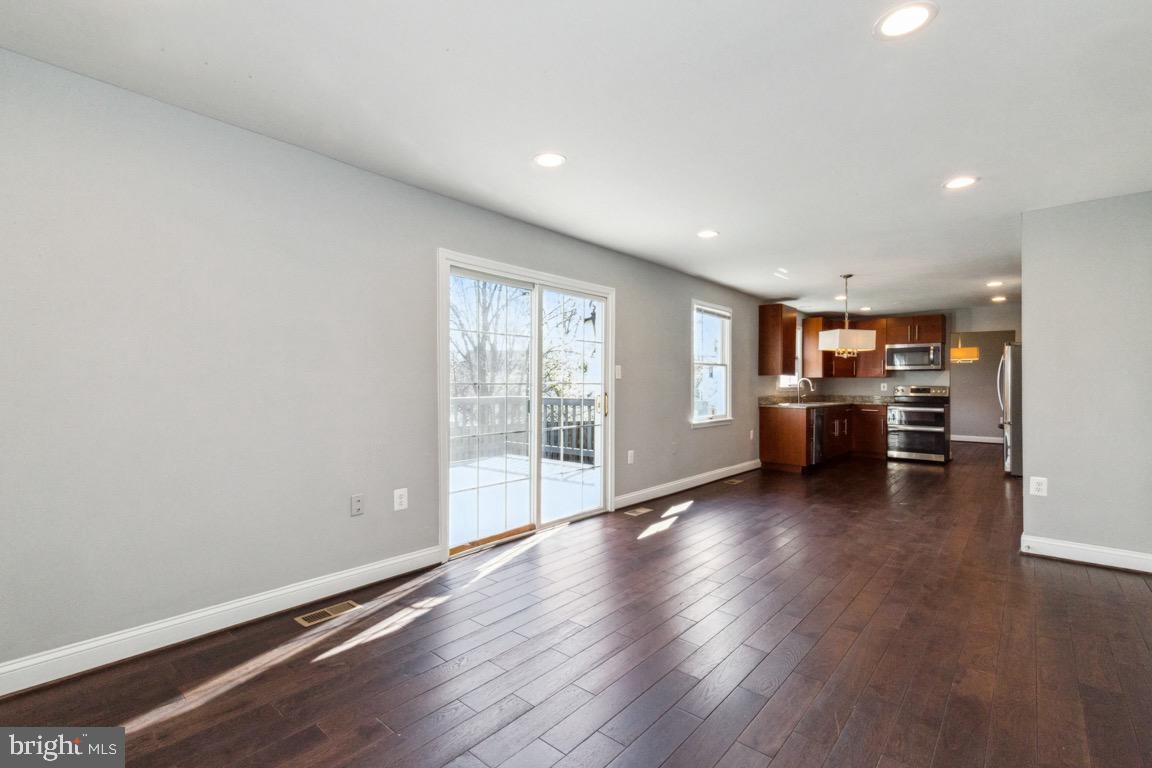 GRAYMOOR - Residential Lease