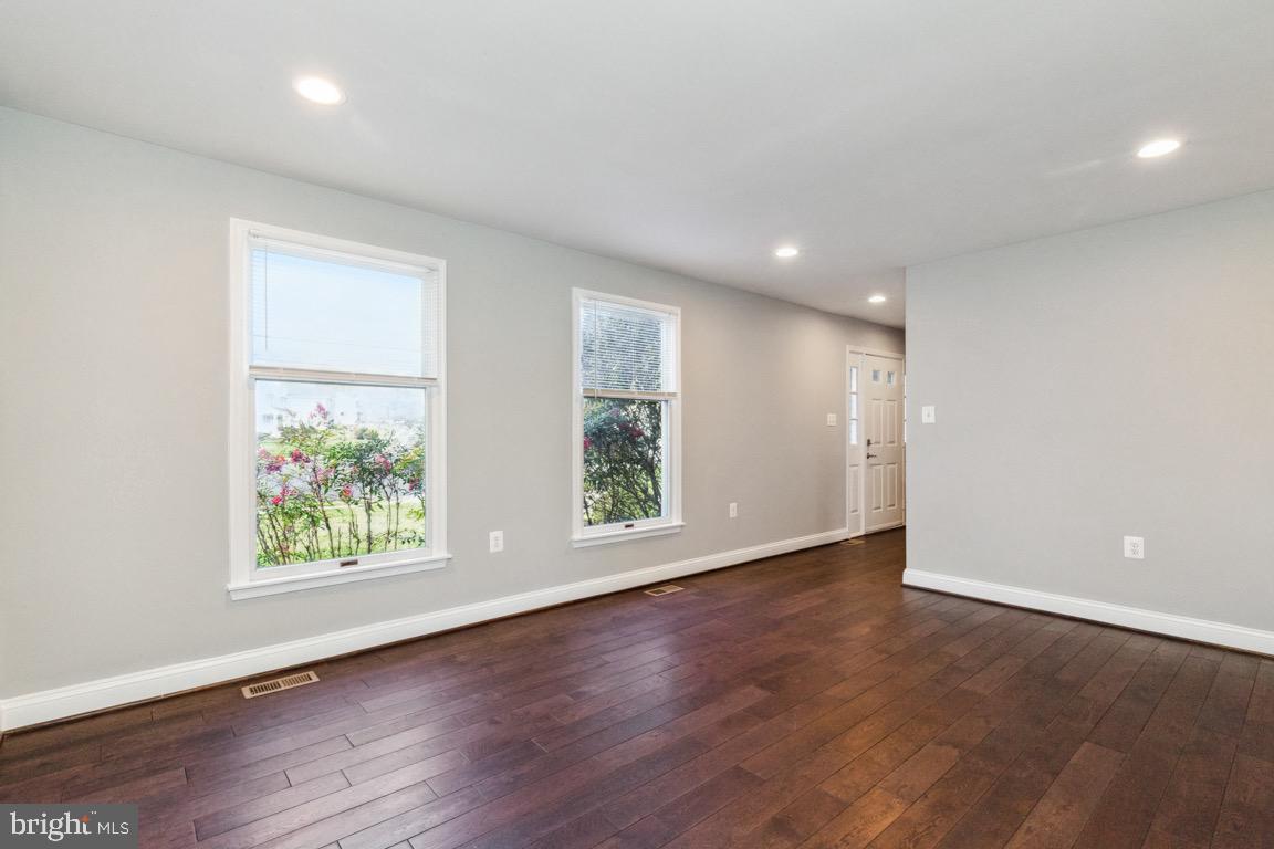 GRAYMOOR - Residential Lease