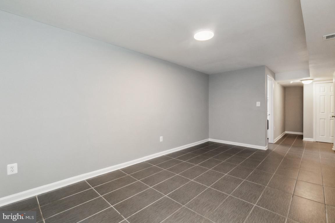 GRAYMOOR - Residential Lease