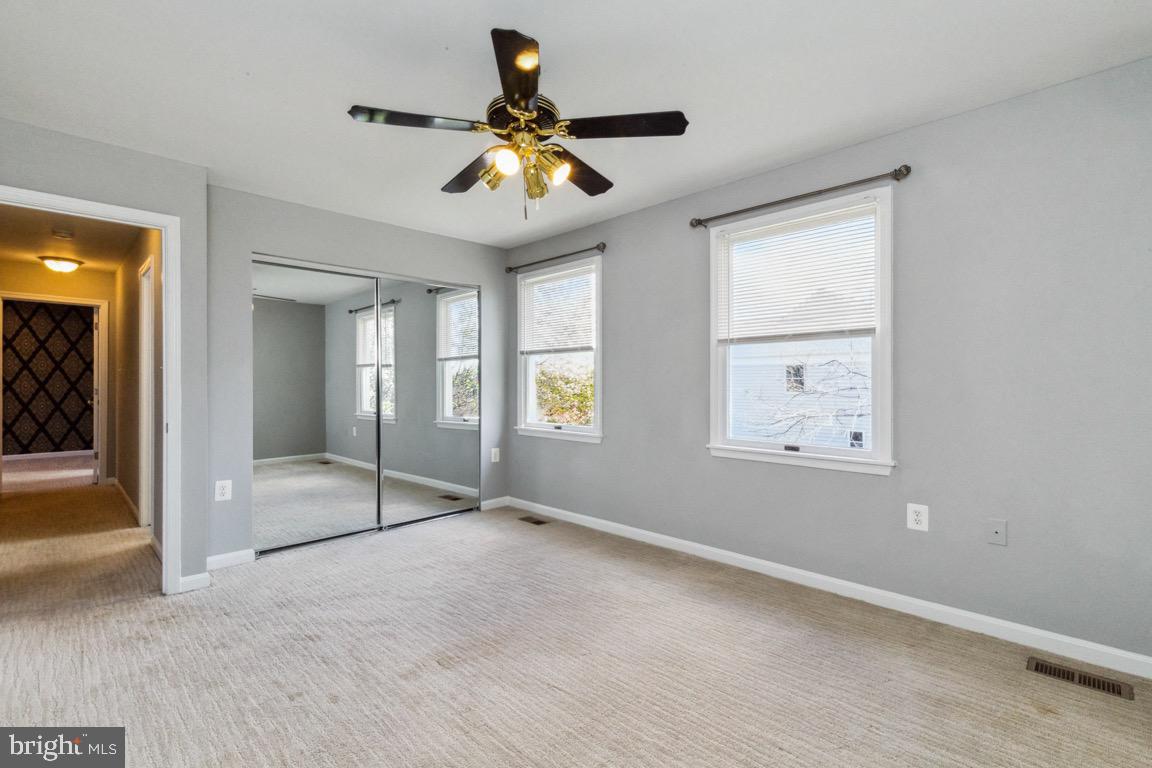 GRAYMOOR - Residential Lease