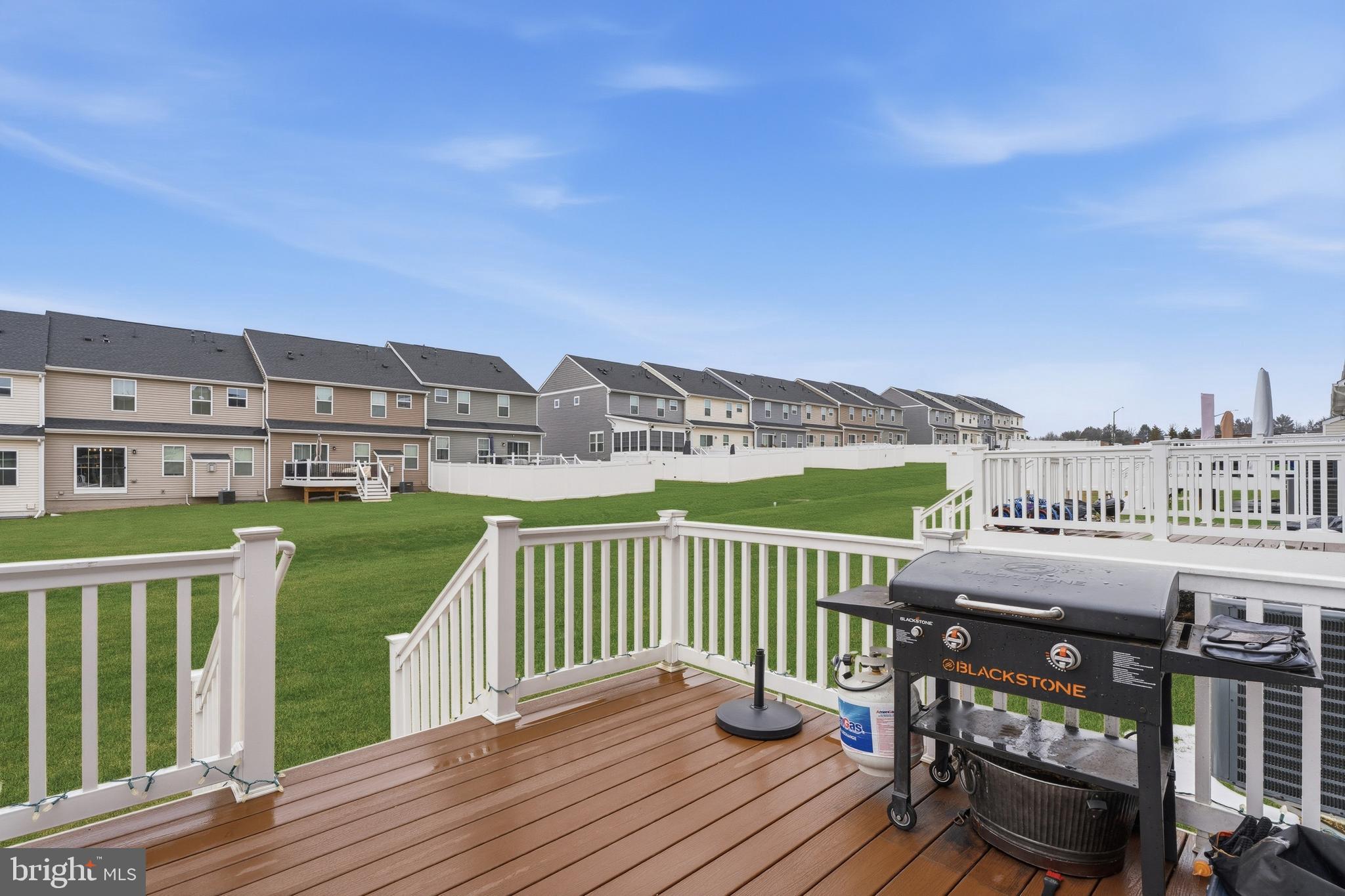 JAMES RUN CARRIAGE HOMES - Residential