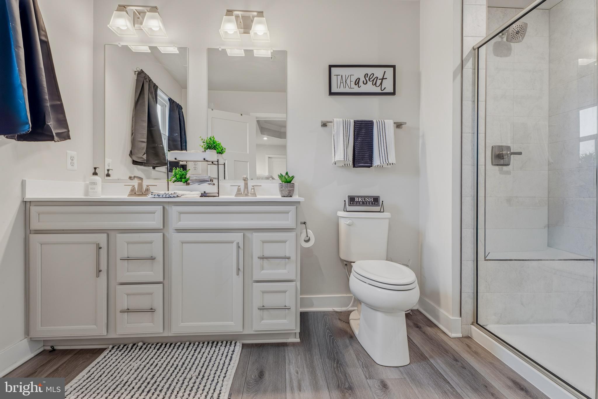 JAMES RUN CARRIAGE HOMES - Residential