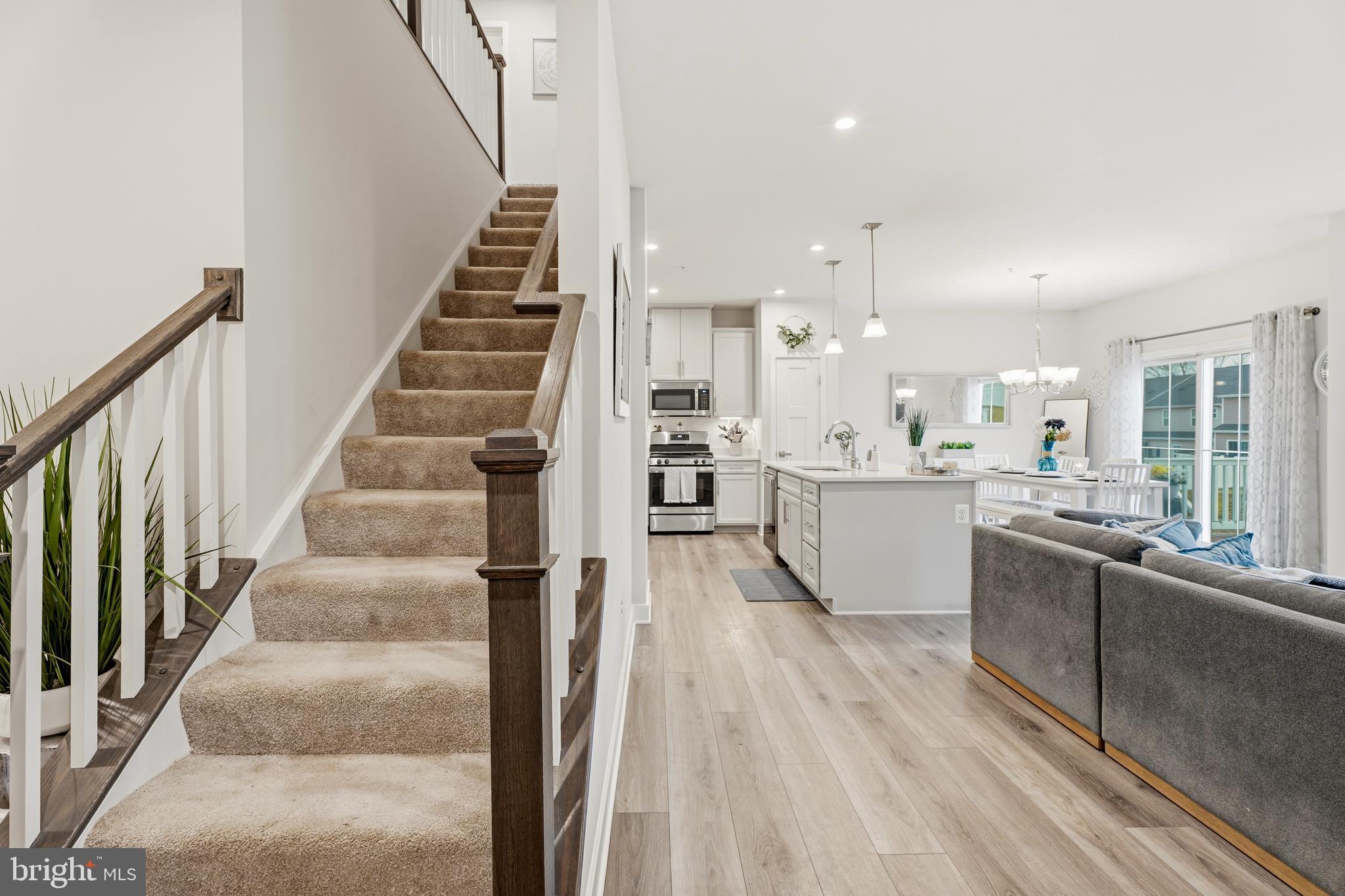 JAMES RUN CARRIAGE HOMES - Residential