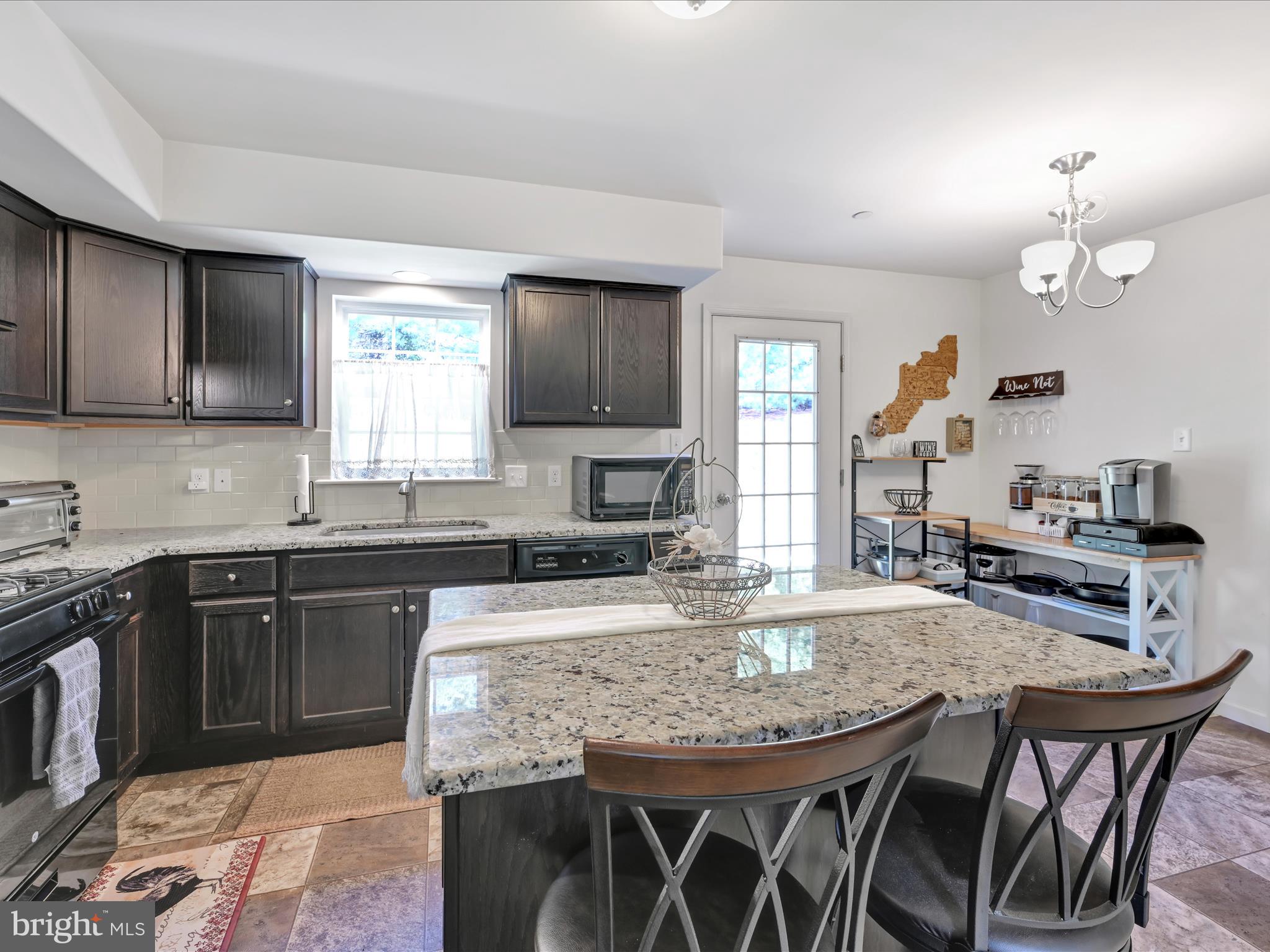 SUNNYSIDE - Residential