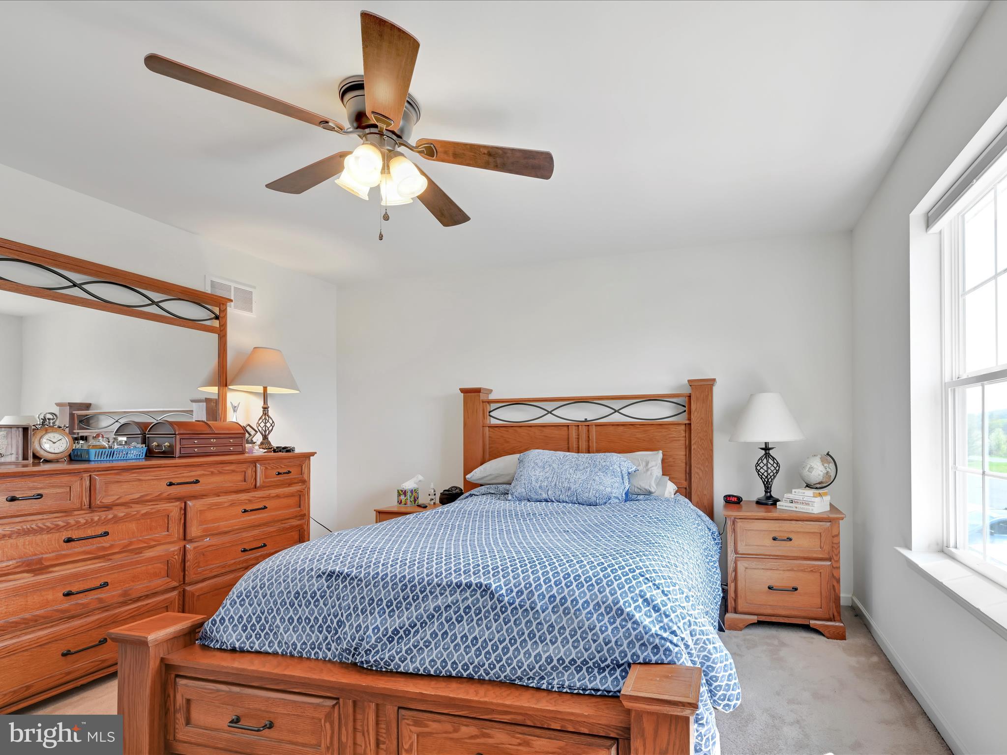 SUNNYSIDE - Residential