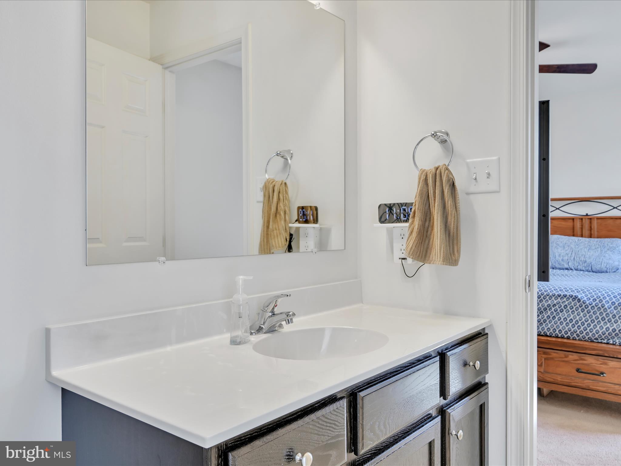 SUNNYSIDE - Residential