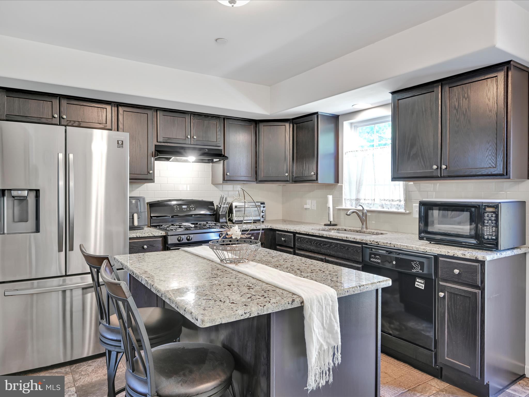 SUNNYSIDE - Residential