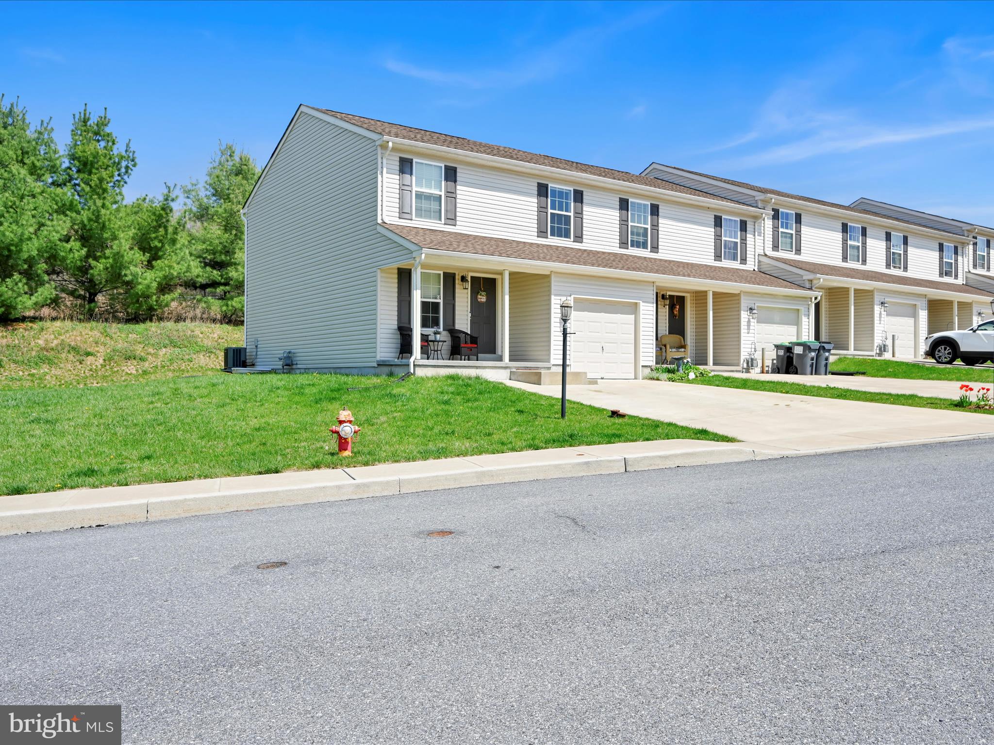 SUNNYSIDE - Residential