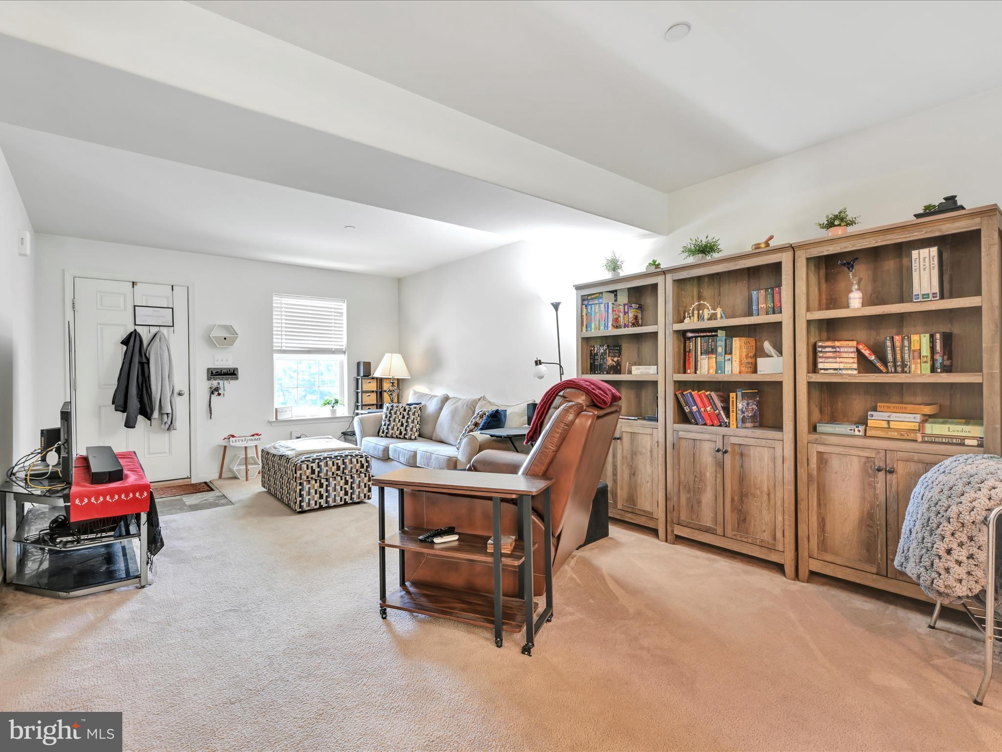 SUNNYSIDE - Residential