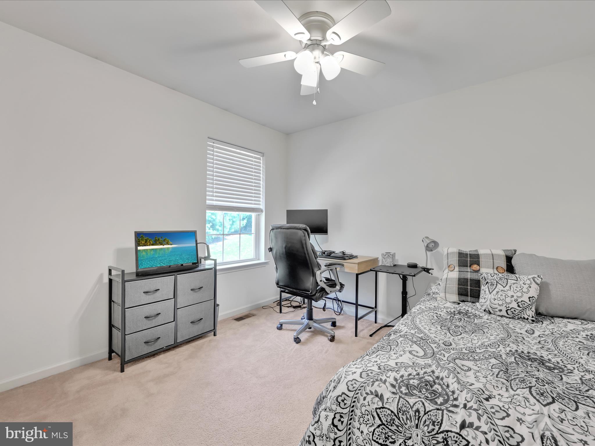 SUNNYSIDE - Residential