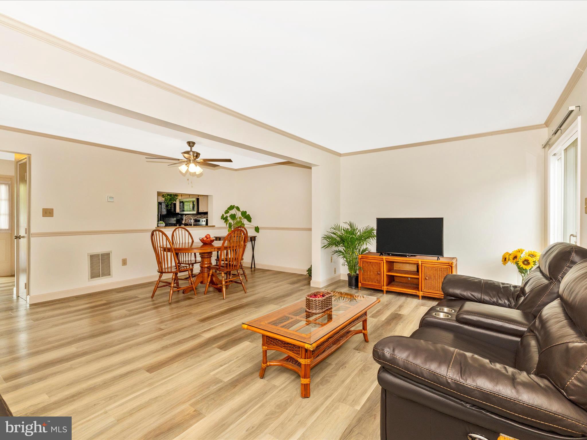 ROBIN MEADOWS - Residential