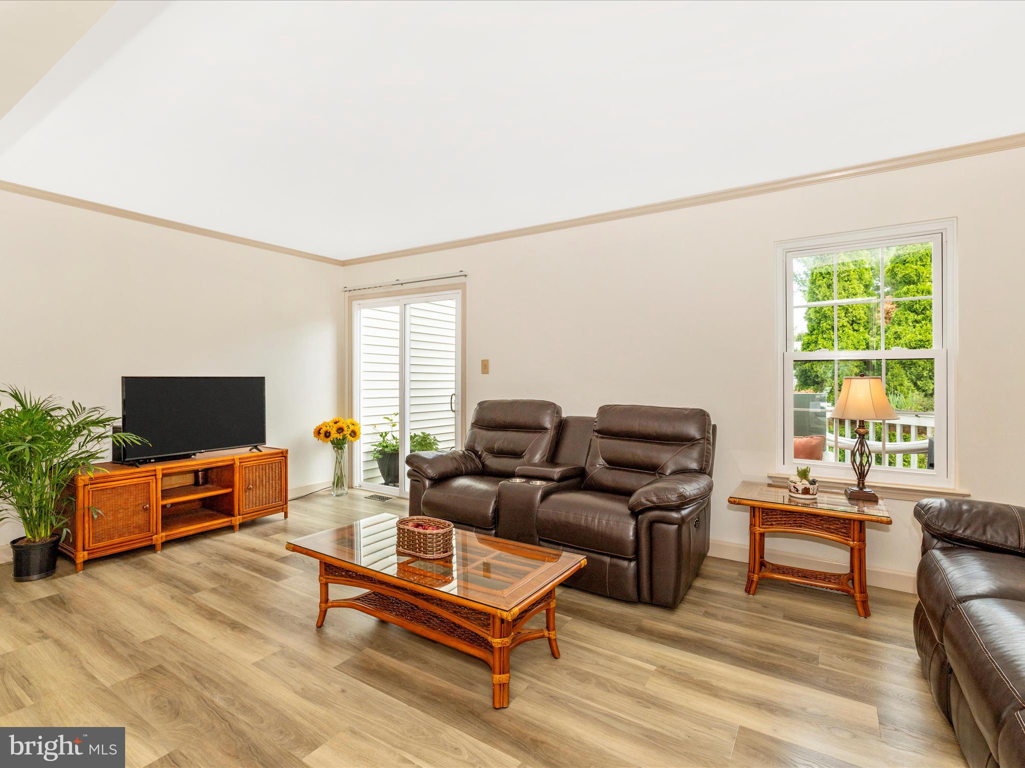 ROBIN MEADOWS - Residential