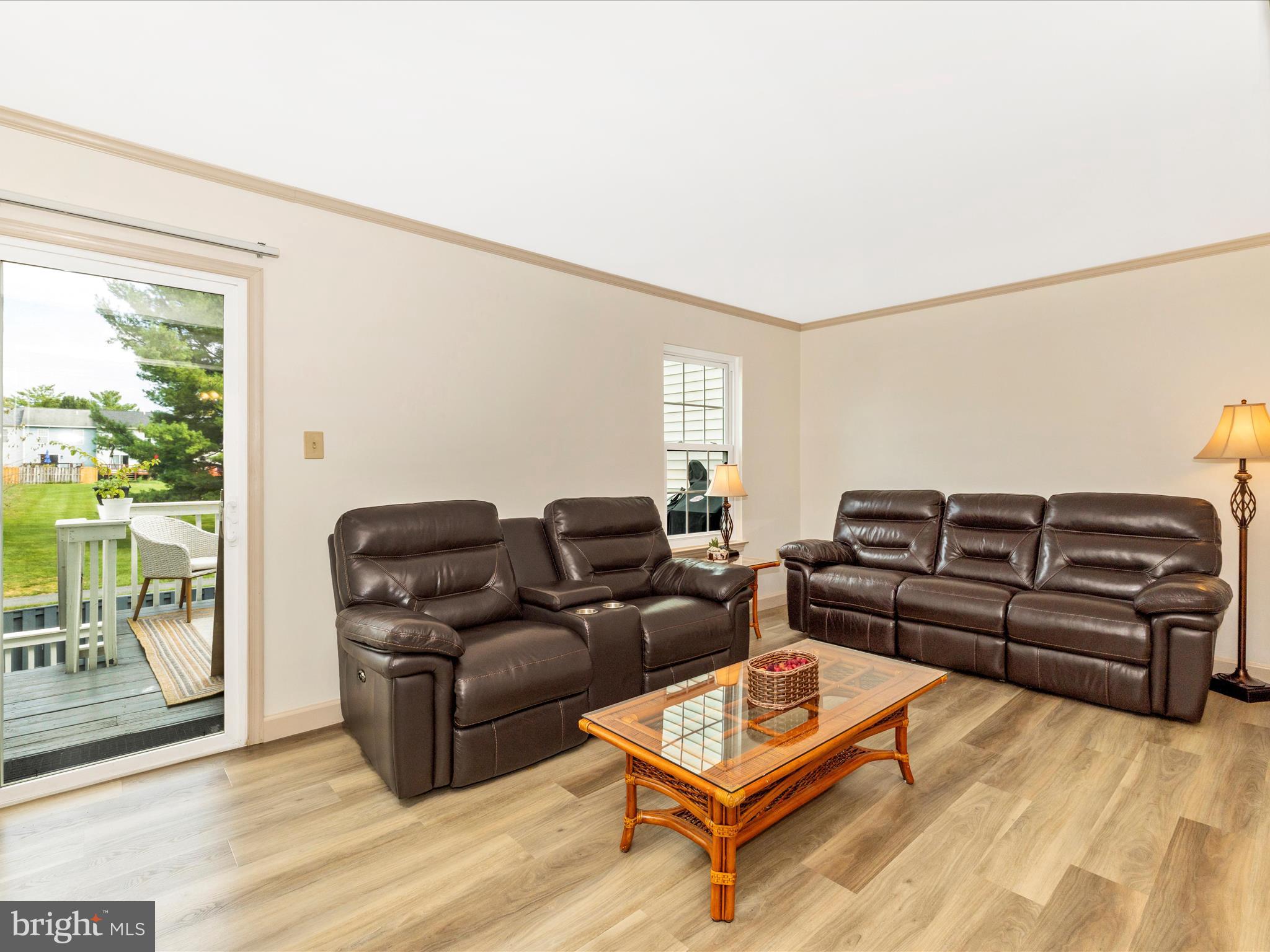 ROBIN MEADOWS - Residential