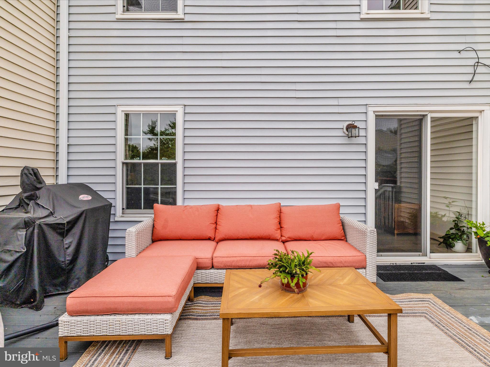 ROBIN MEADOWS - Residential