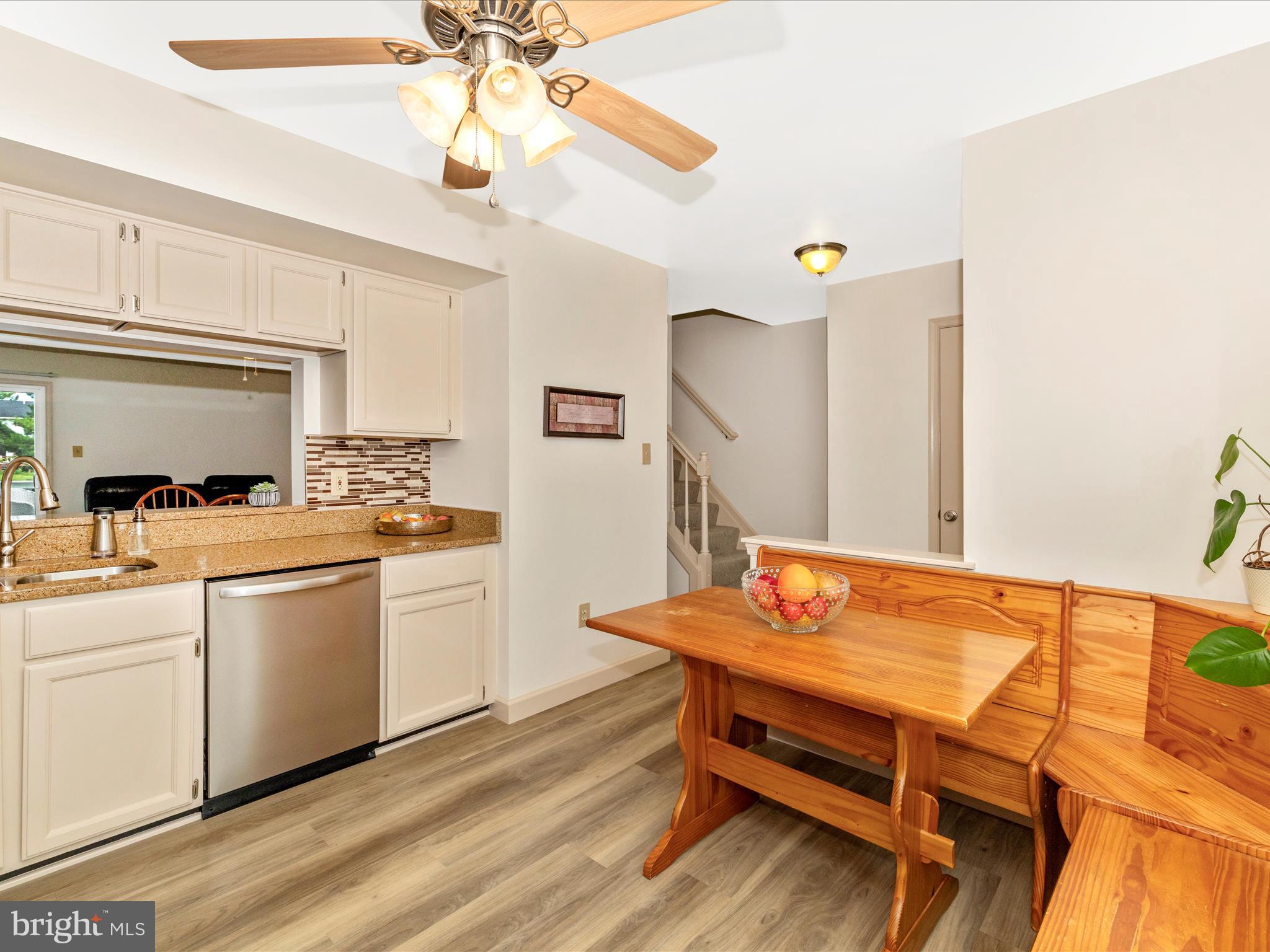 ROBIN MEADOWS - Residential