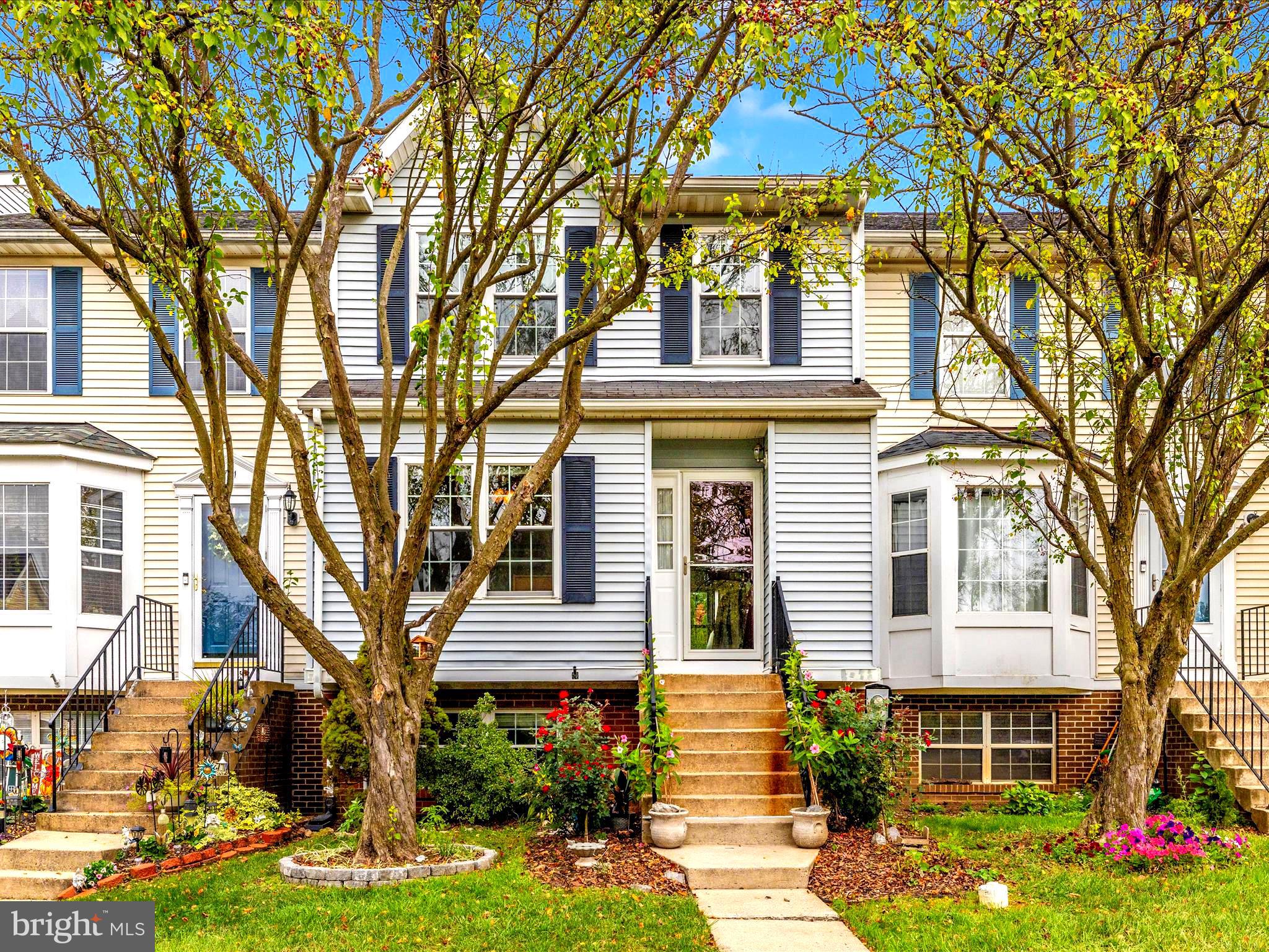 ROBIN MEADOWS - Residential