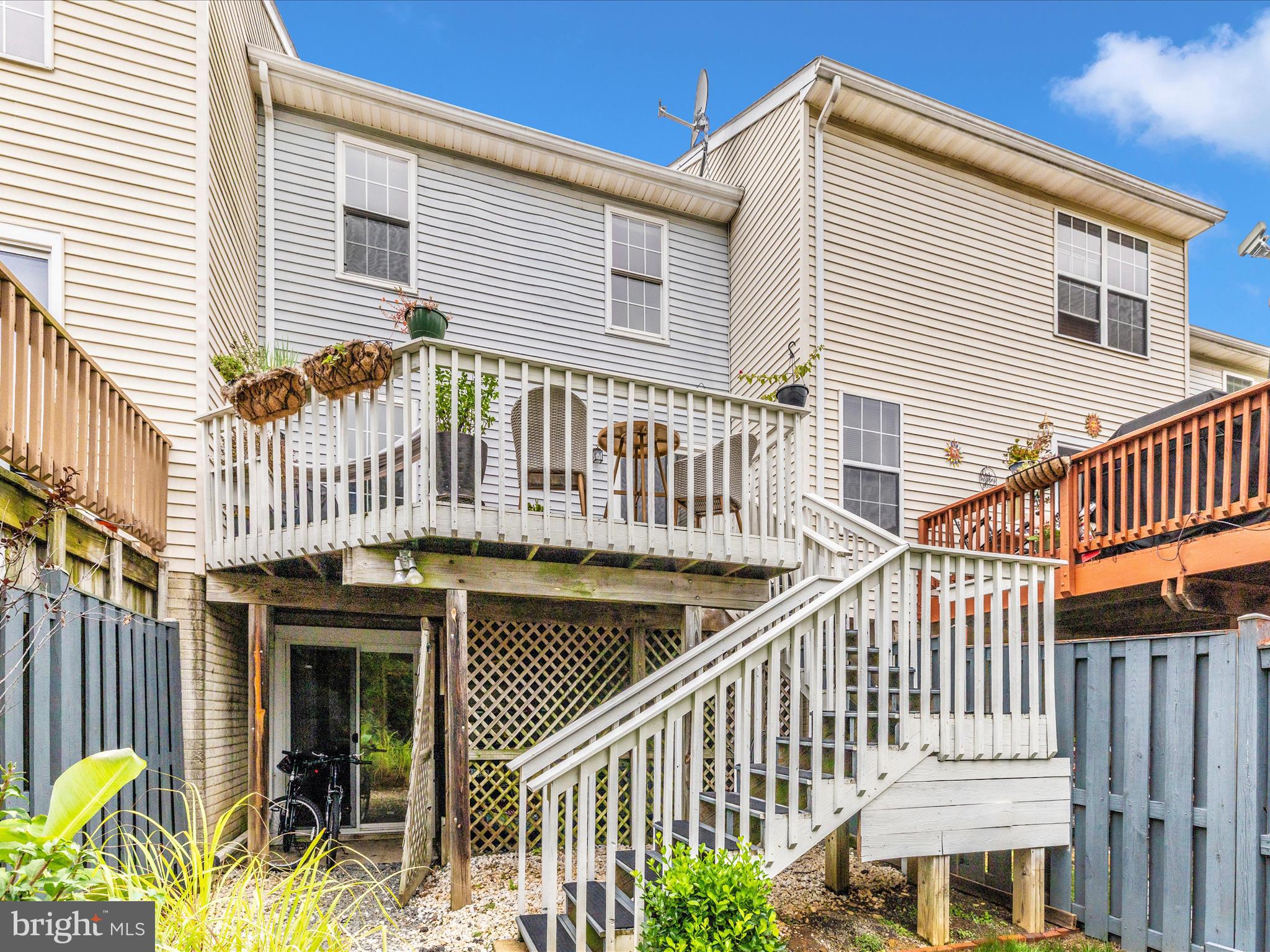 ROBIN MEADOWS - Residential