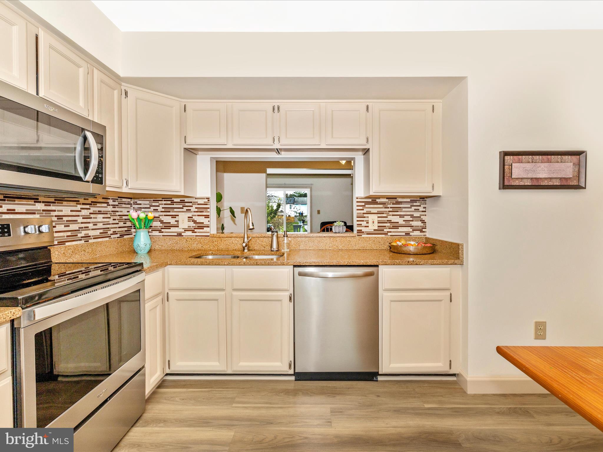 ROBIN MEADOWS - Residential