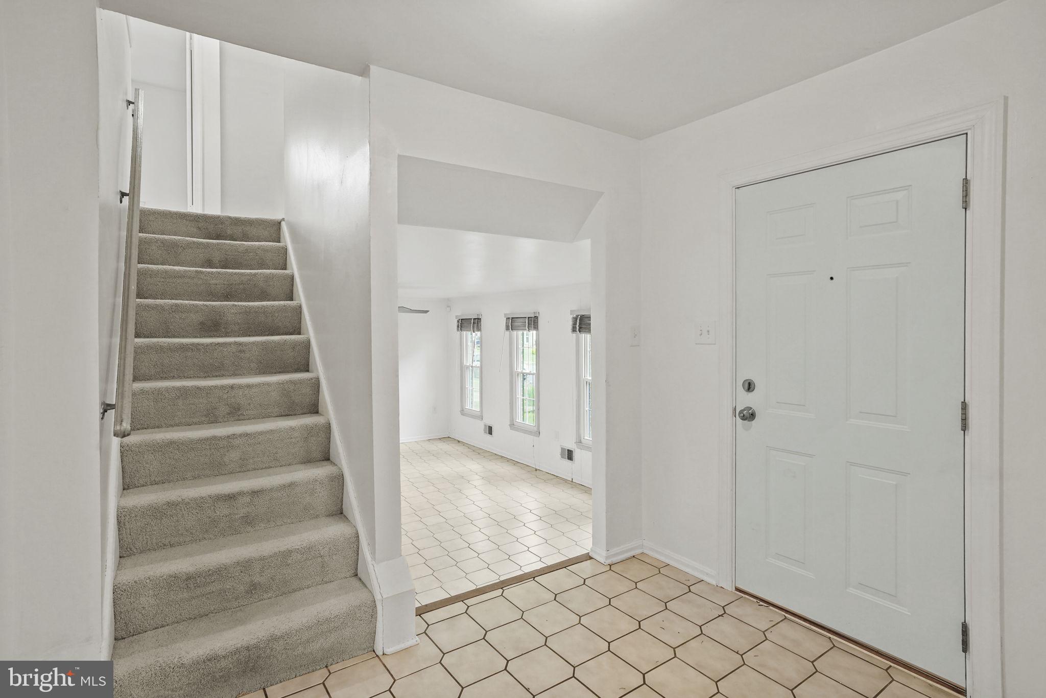 BURKE STATION SQUARE - Residential Lease