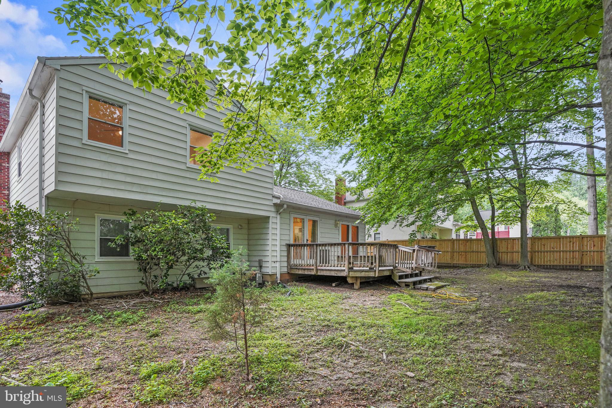 BURKE STATION SQUARE - Residential Lease