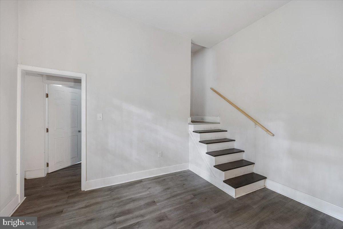 STRAWBERRY MANSION - Residential