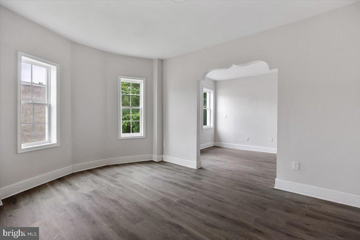 STRAWBERRY MANSION - Residential