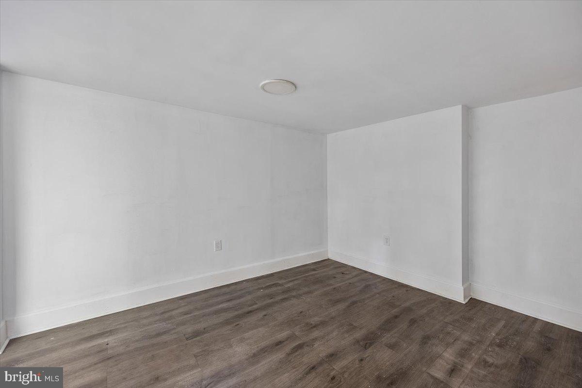 STRAWBERRY MANSION - Residential