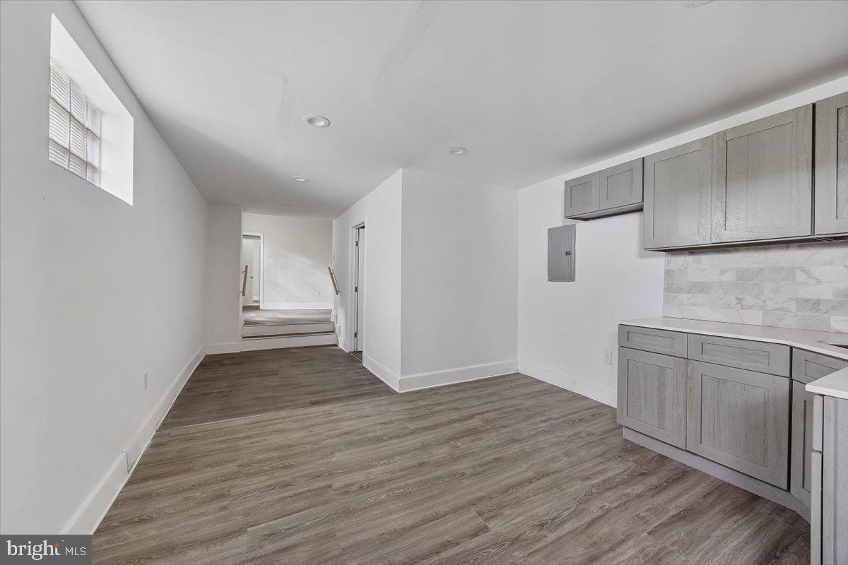 STRAWBERRY MANSION - Residential