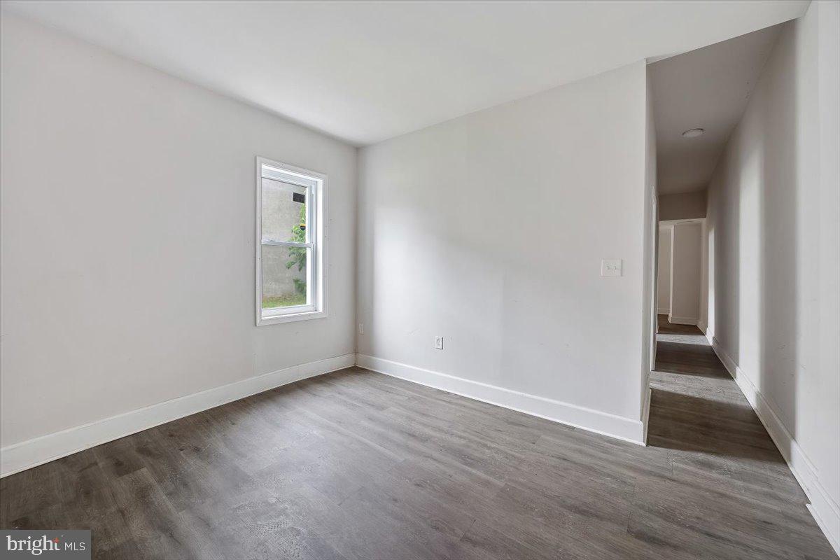 STRAWBERRY MANSION - Residential