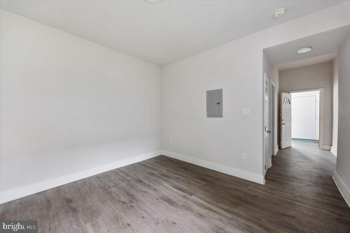 STRAWBERRY MANSION - Residential
