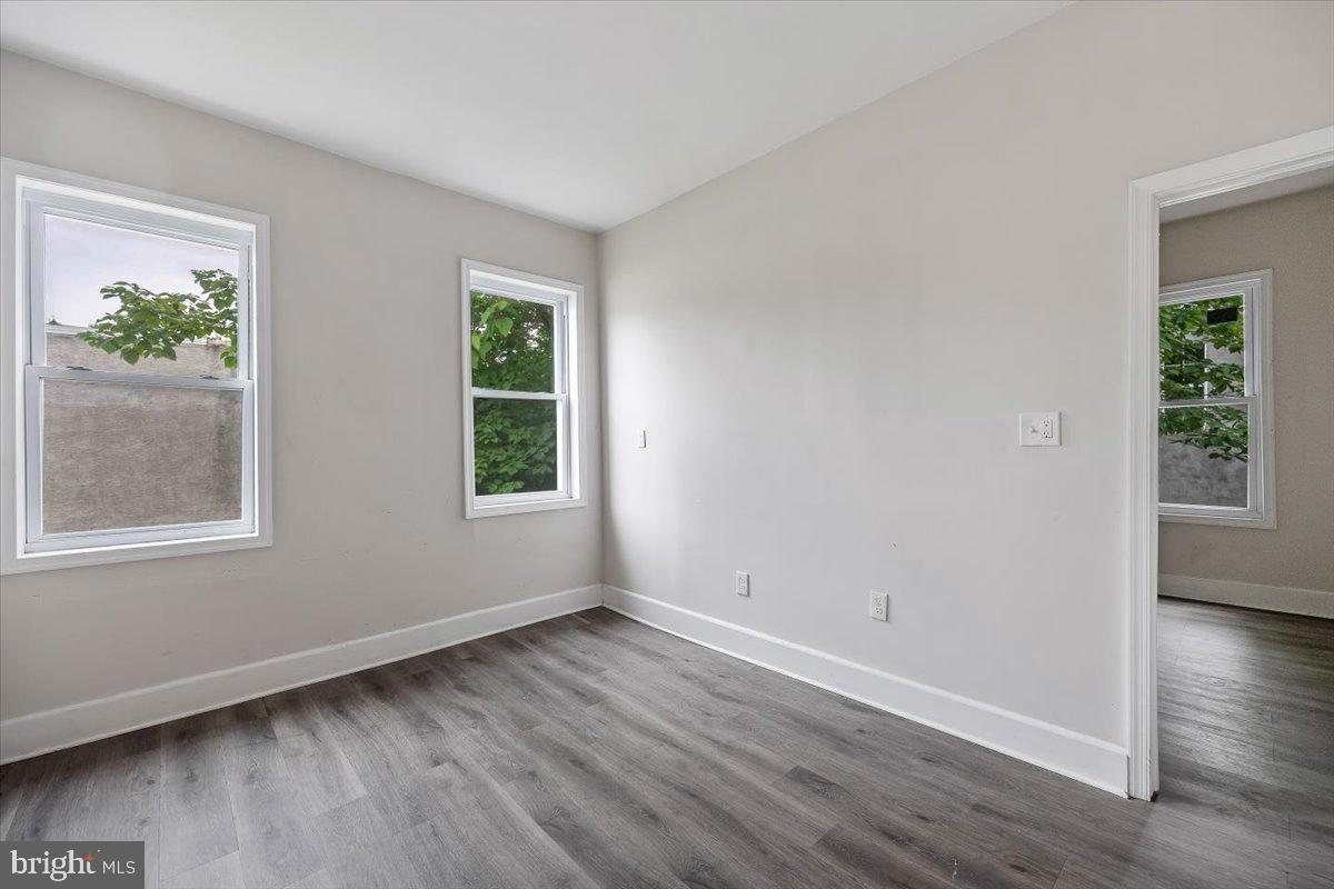 STRAWBERRY MANSION - Residential