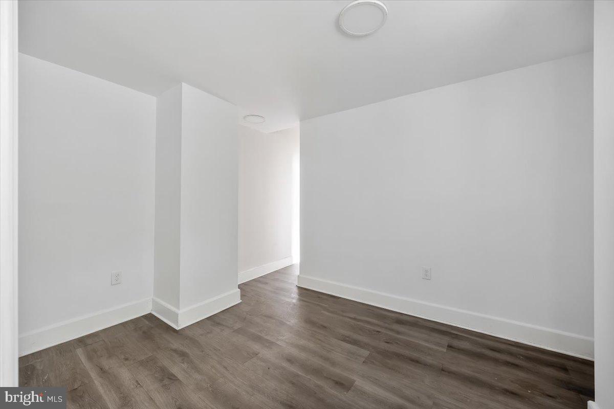 STRAWBERRY MANSION - Residential