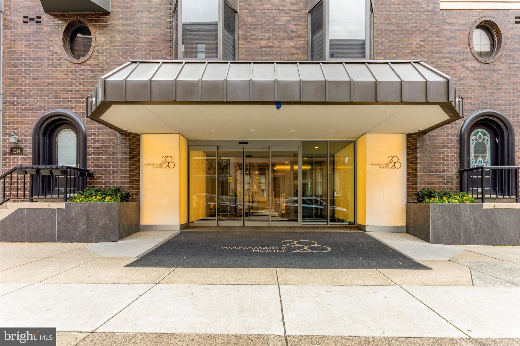 RITTENHOUSE SQUARE - Residential Lease