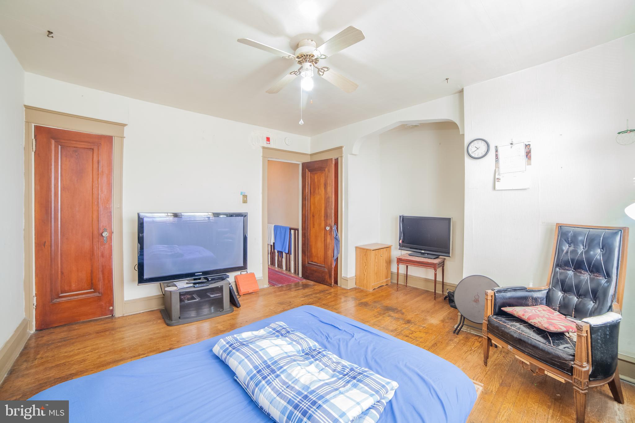 FRANKFORD - Residential Income